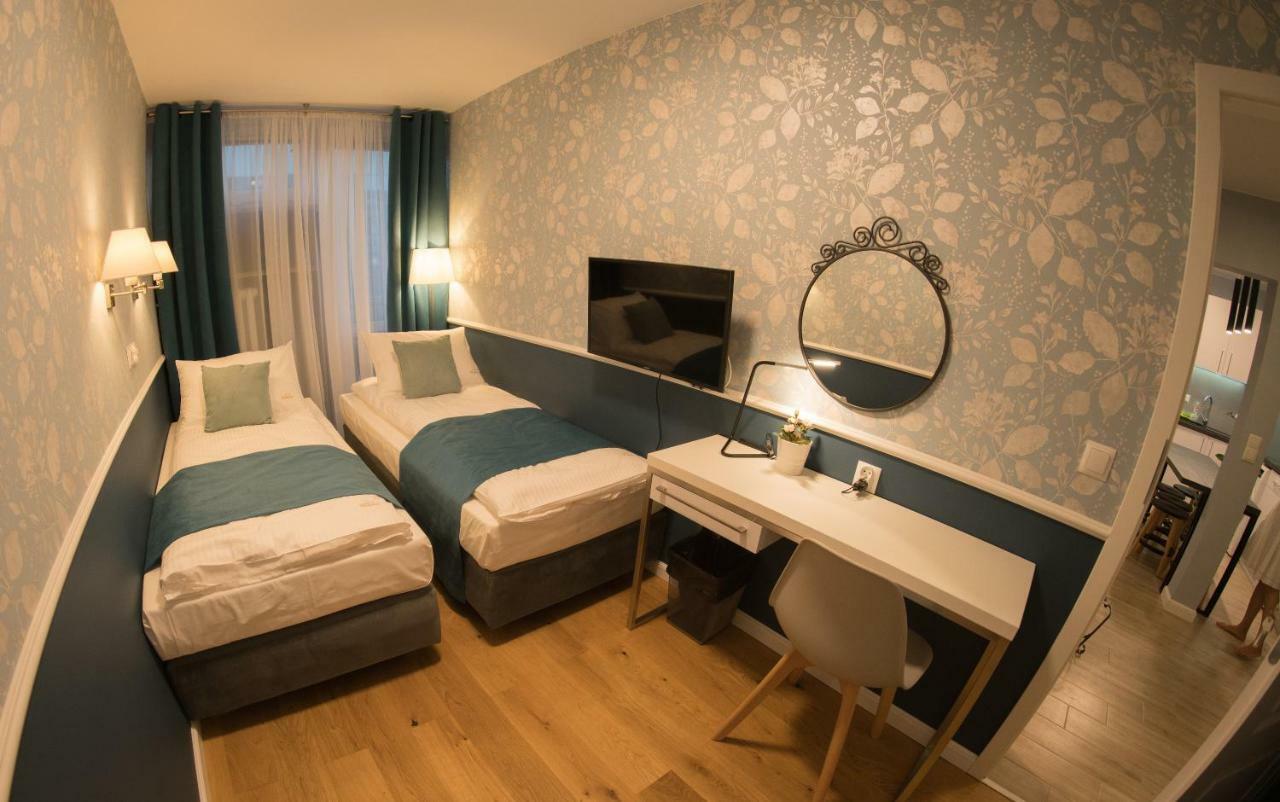Apartament Hotel Grzybowska 9 Varsovia Exterior foto