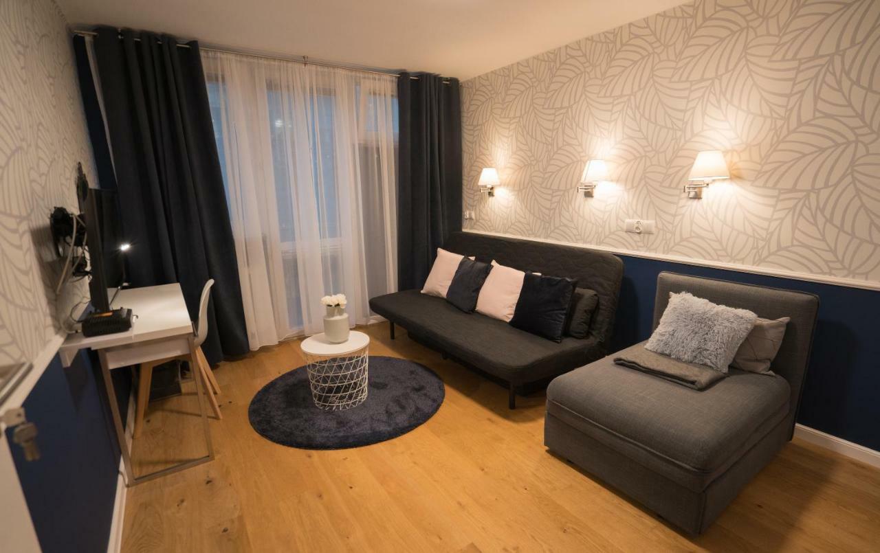 Apartament Hotel Grzybowska 9 Varsovia Exterior foto