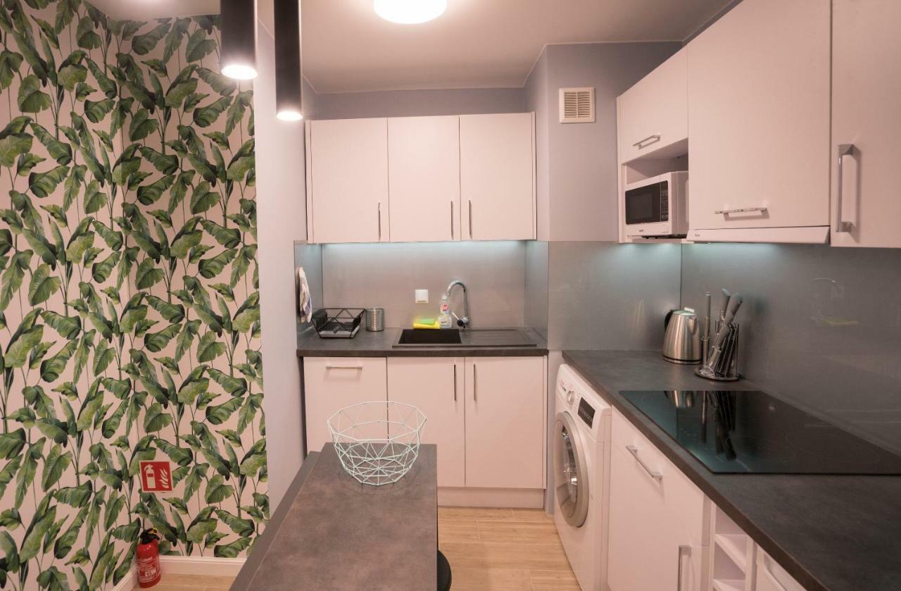 Apartament Hotel Grzybowska 9 Varsovia Exterior foto