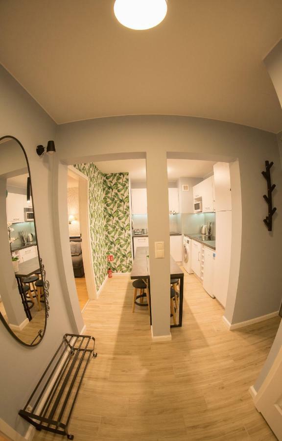 Apartament Hotel Grzybowska 9 Varsovia Exterior foto
